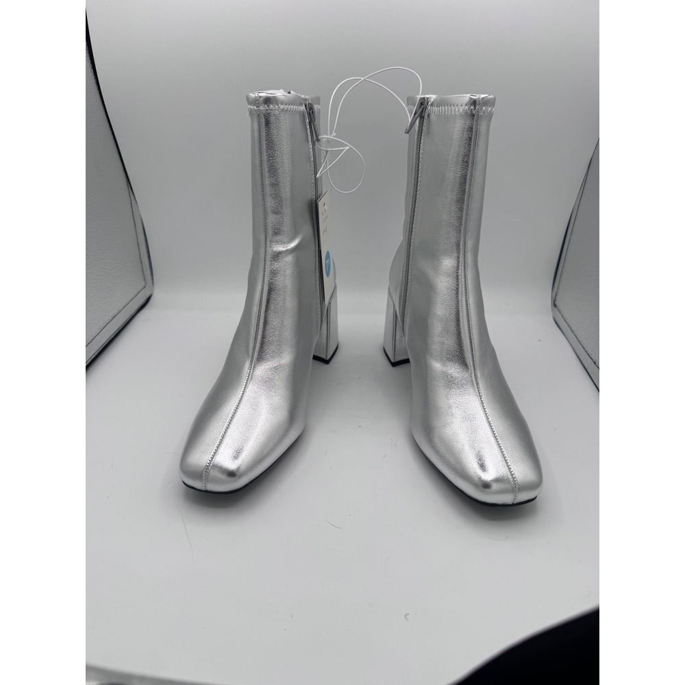 A New Day Ankle Boots Metallic Square Toe Block Heel Womens 7.5 Silver Modern - Picture 5 of 7
